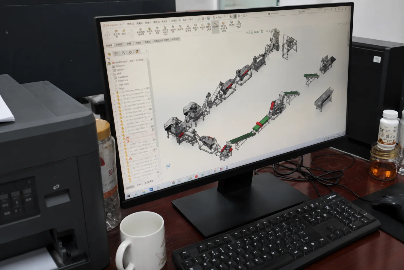 Drawing and layout at the BKL-MACHINE plastic recycling machine factory