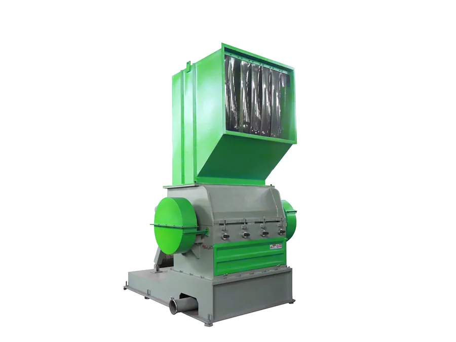 Plastic crusher cutting chamber with knives and screen installed